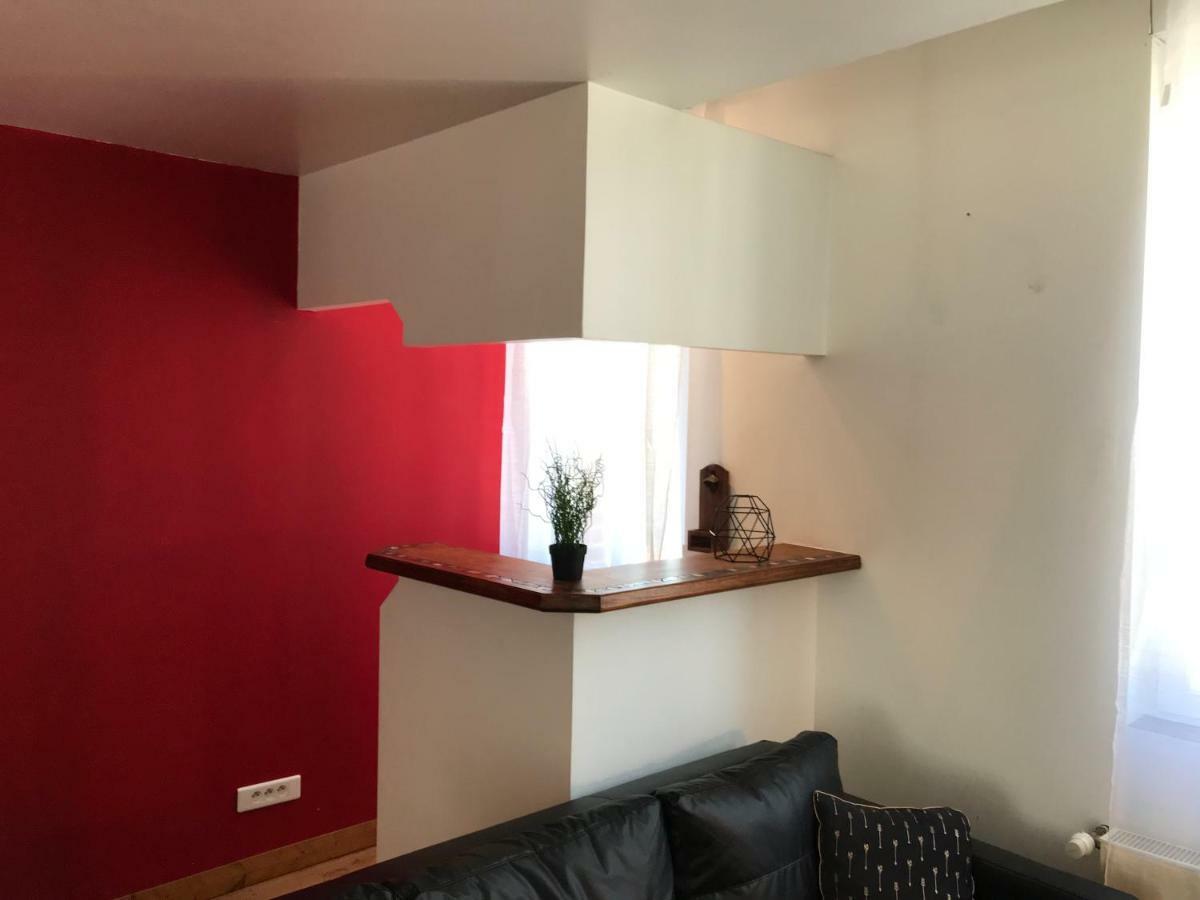Residence Henri Dunant Valenciennes Bagian luar foto